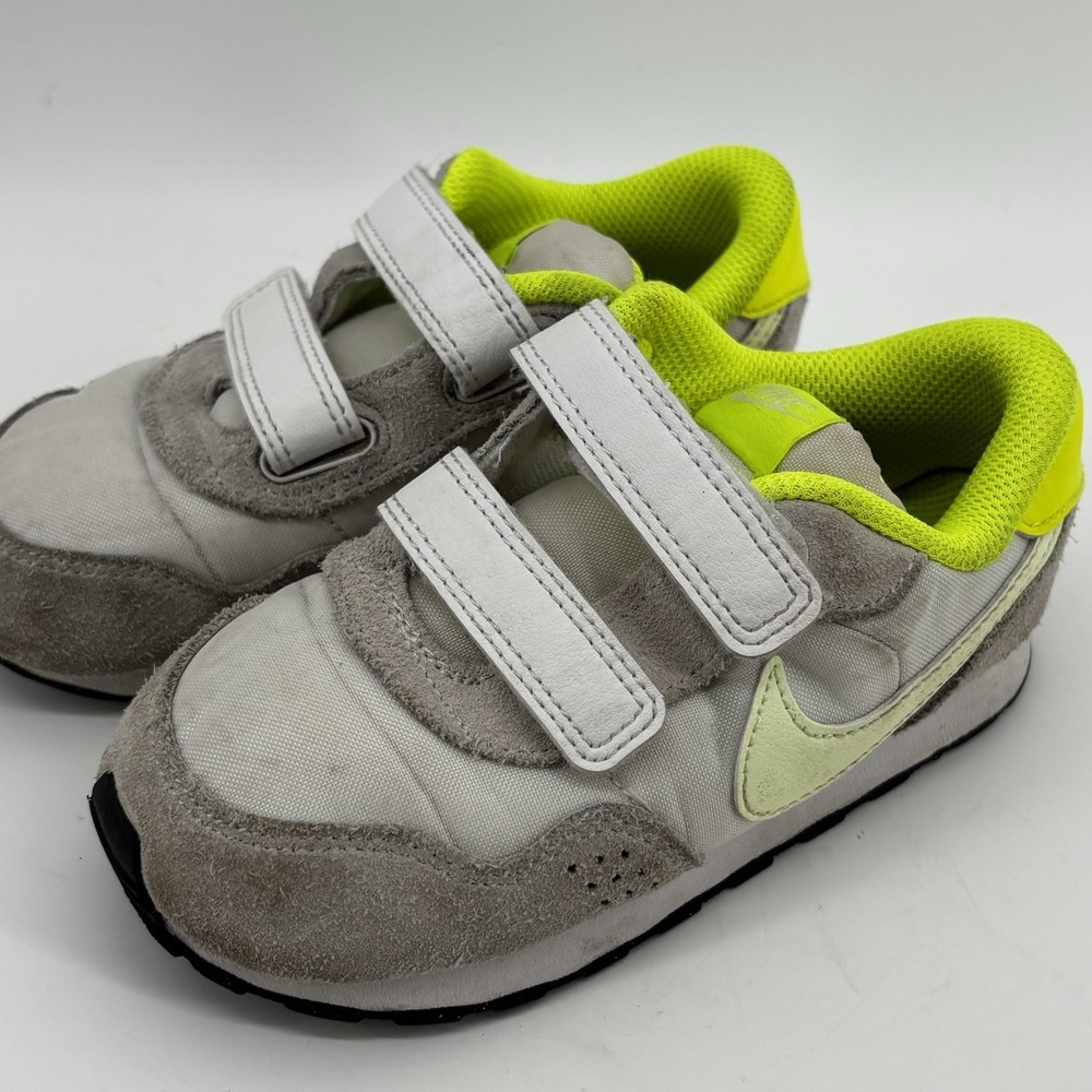 Nike MD Valiant Baby Infant Shoe Size 9.5 Eu 27 White Limelight Hook & Loop